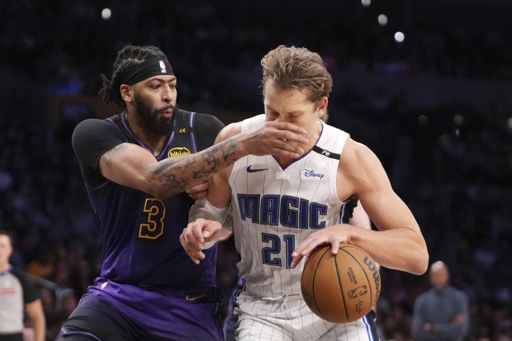 出人员调整 出人员调整